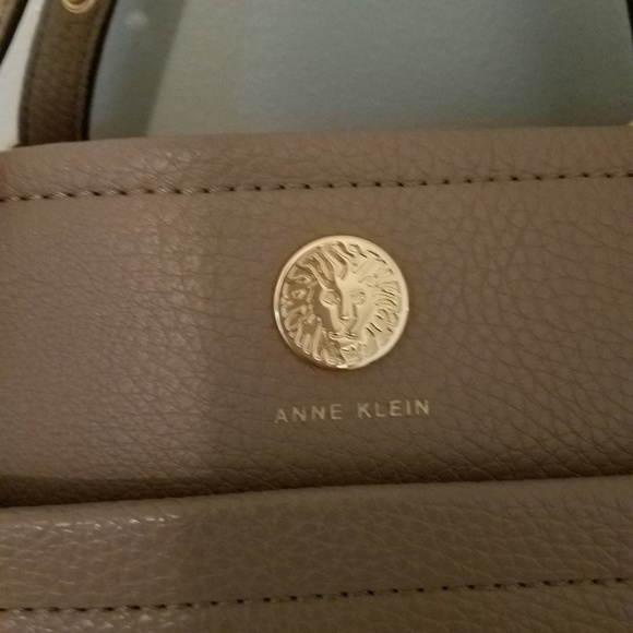 Purse - Picture 3 of 8